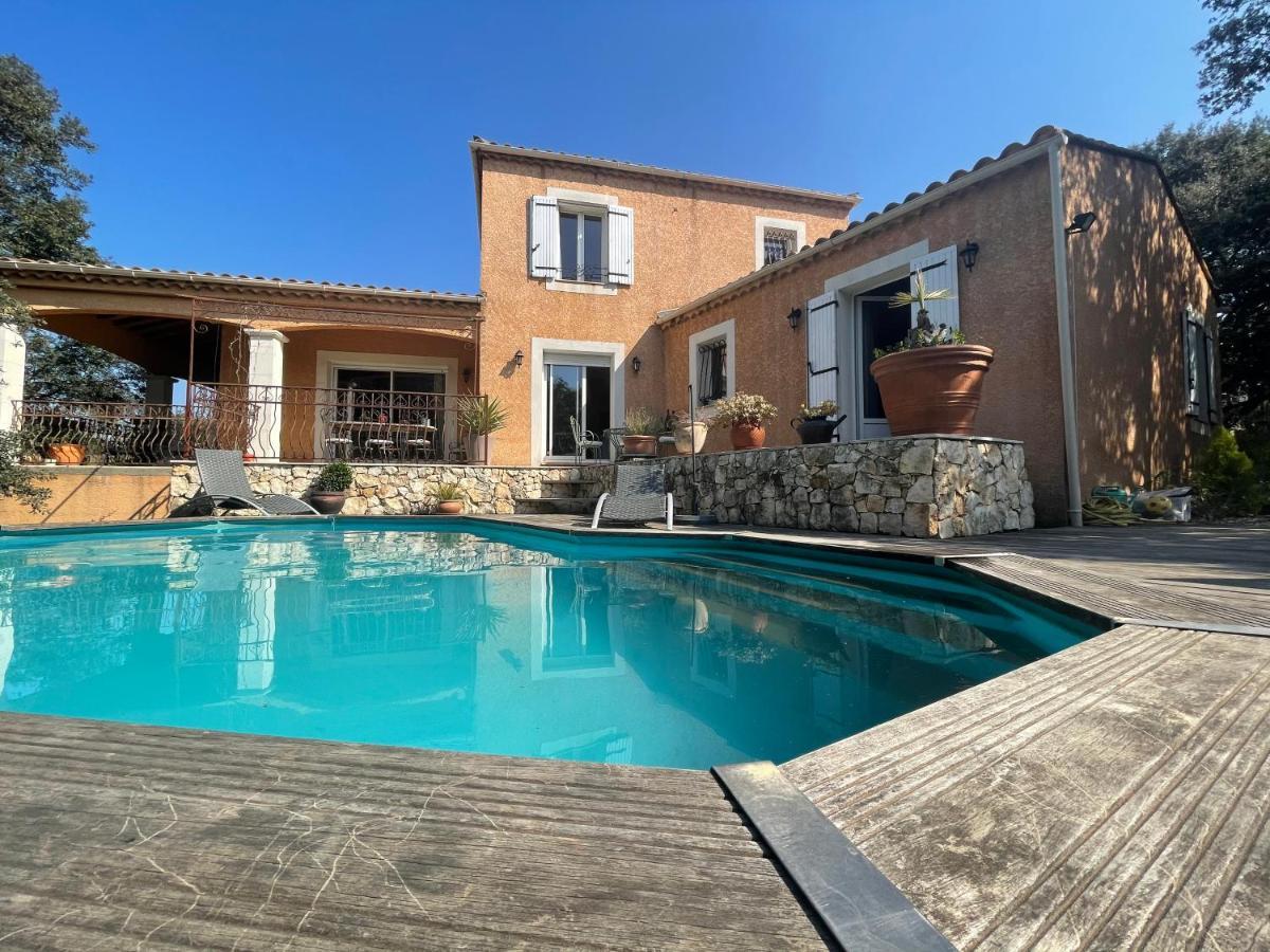 Russan Le Calme De La Garrigue B&B 외부 사진