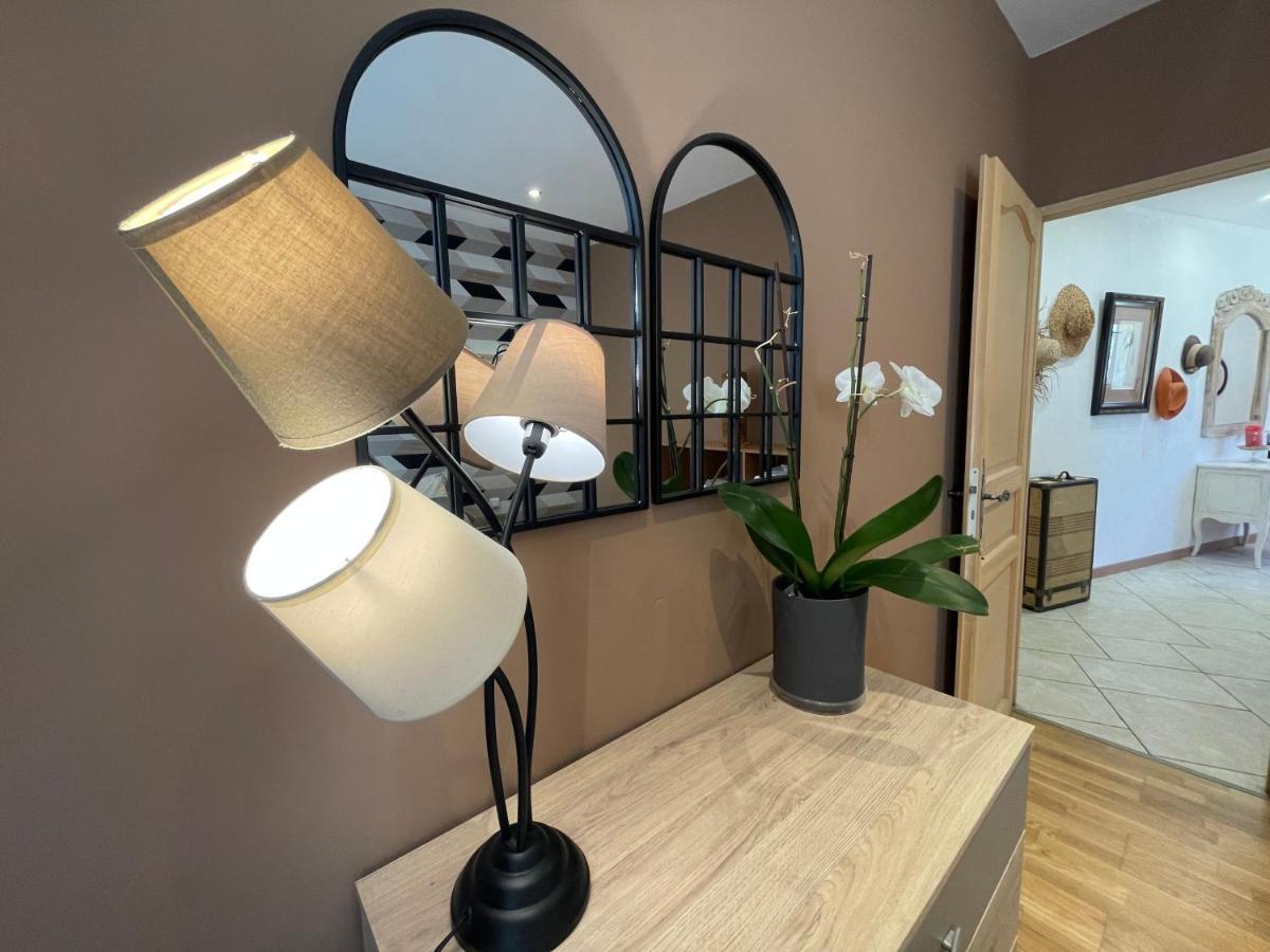 Russan Le Calme De La Garrigue B&B 외부 사진