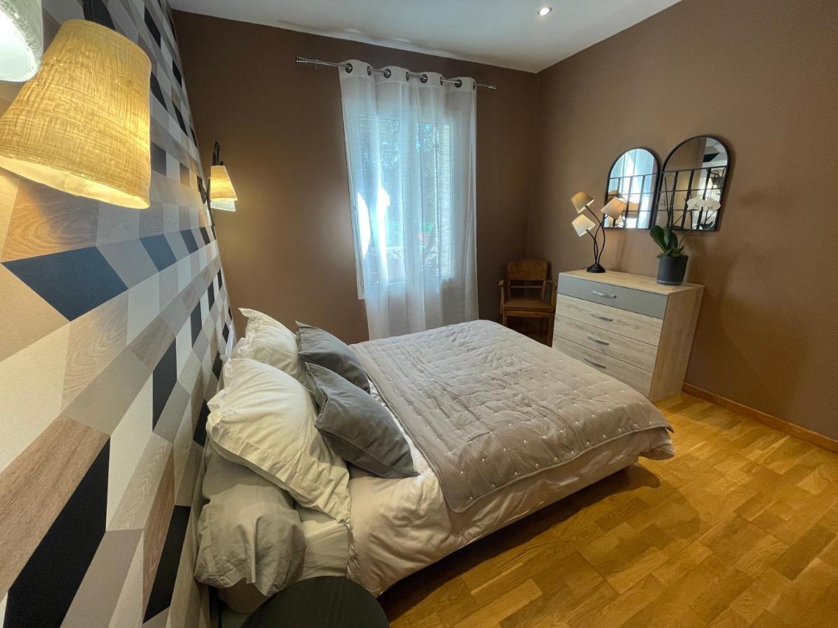 Russan Le Calme De La Garrigue B&B 외부 사진