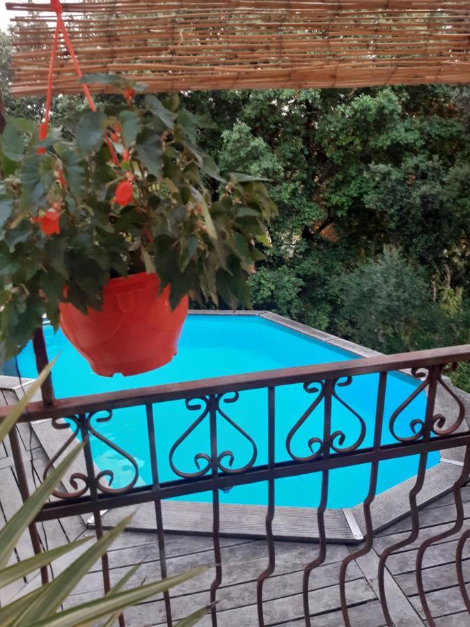 Russan Le Calme De La Garrigue B&B 외부 사진