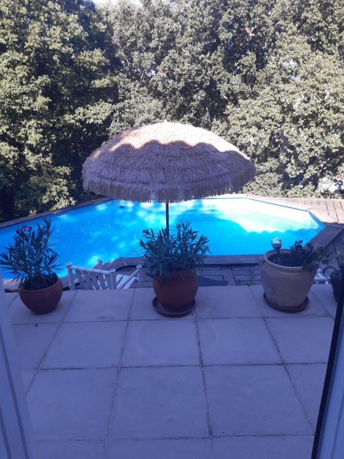 Russan Le Calme De La Garrigue B&B 외부 사진